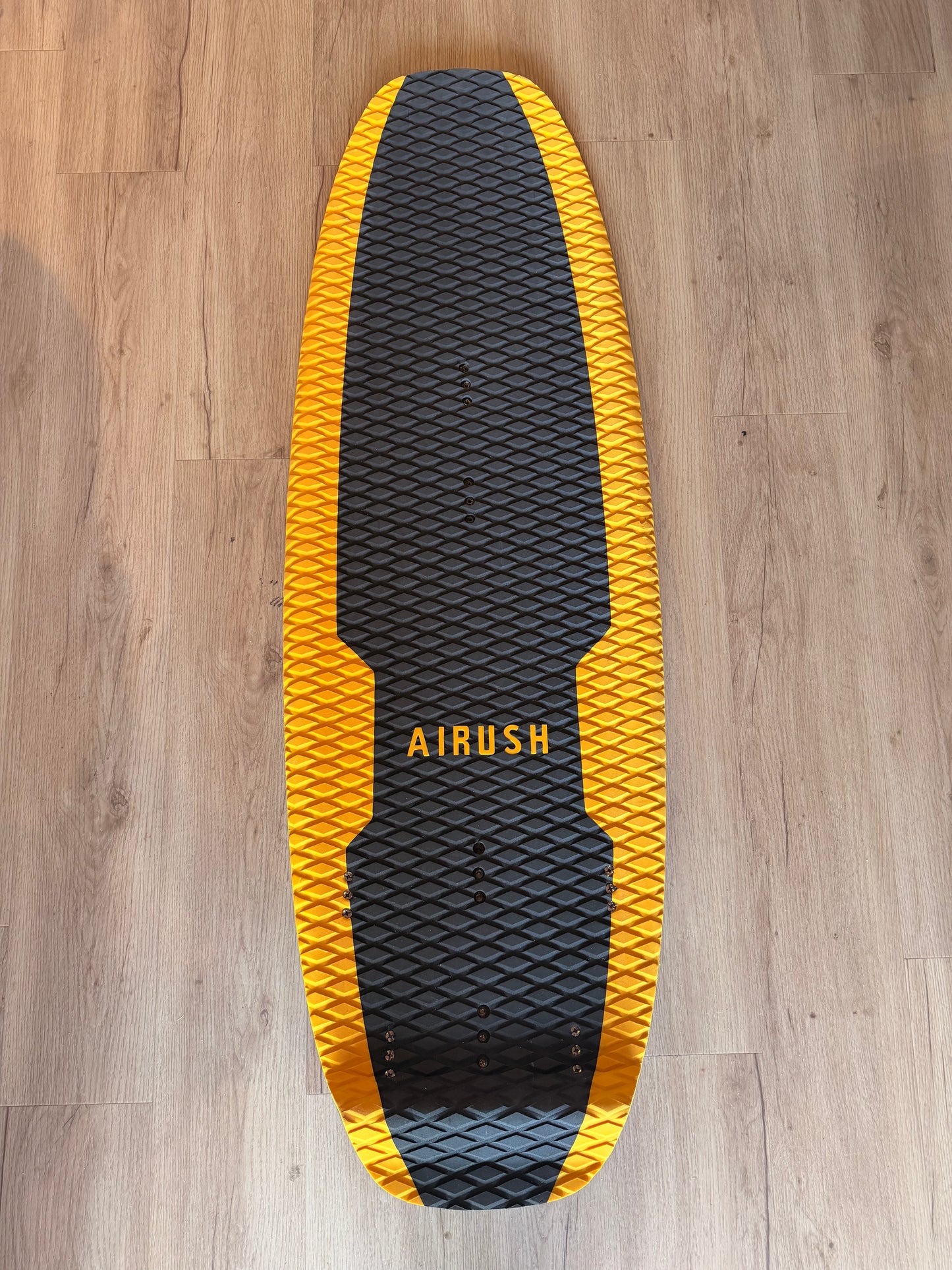 Airush Slayer V2 2023 142x47 with MK GFN 100 Finns Second Hand