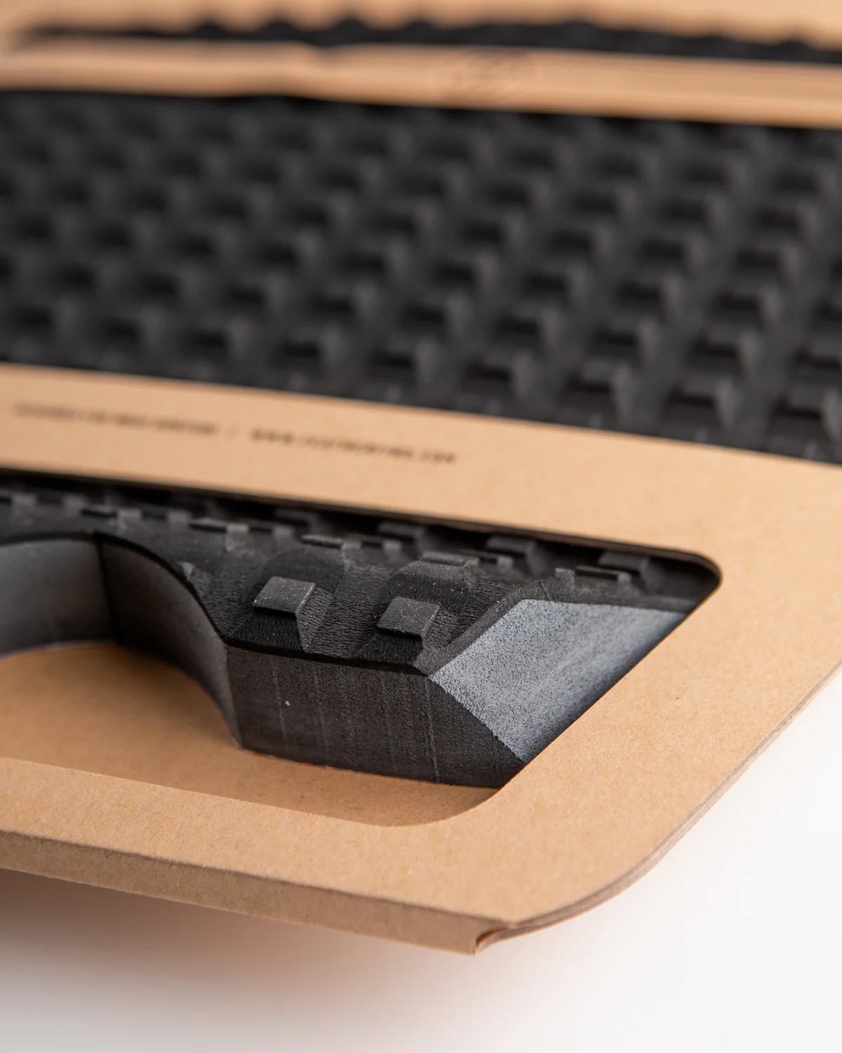 FEATHER FINS TRACTION PAD 2 PIECES BLACK