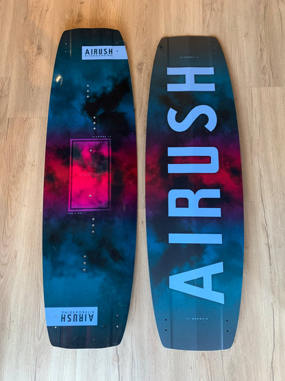 AIRUSH DIAMOND V7 (2025) 136cm incl. Pads, Fins and Handle