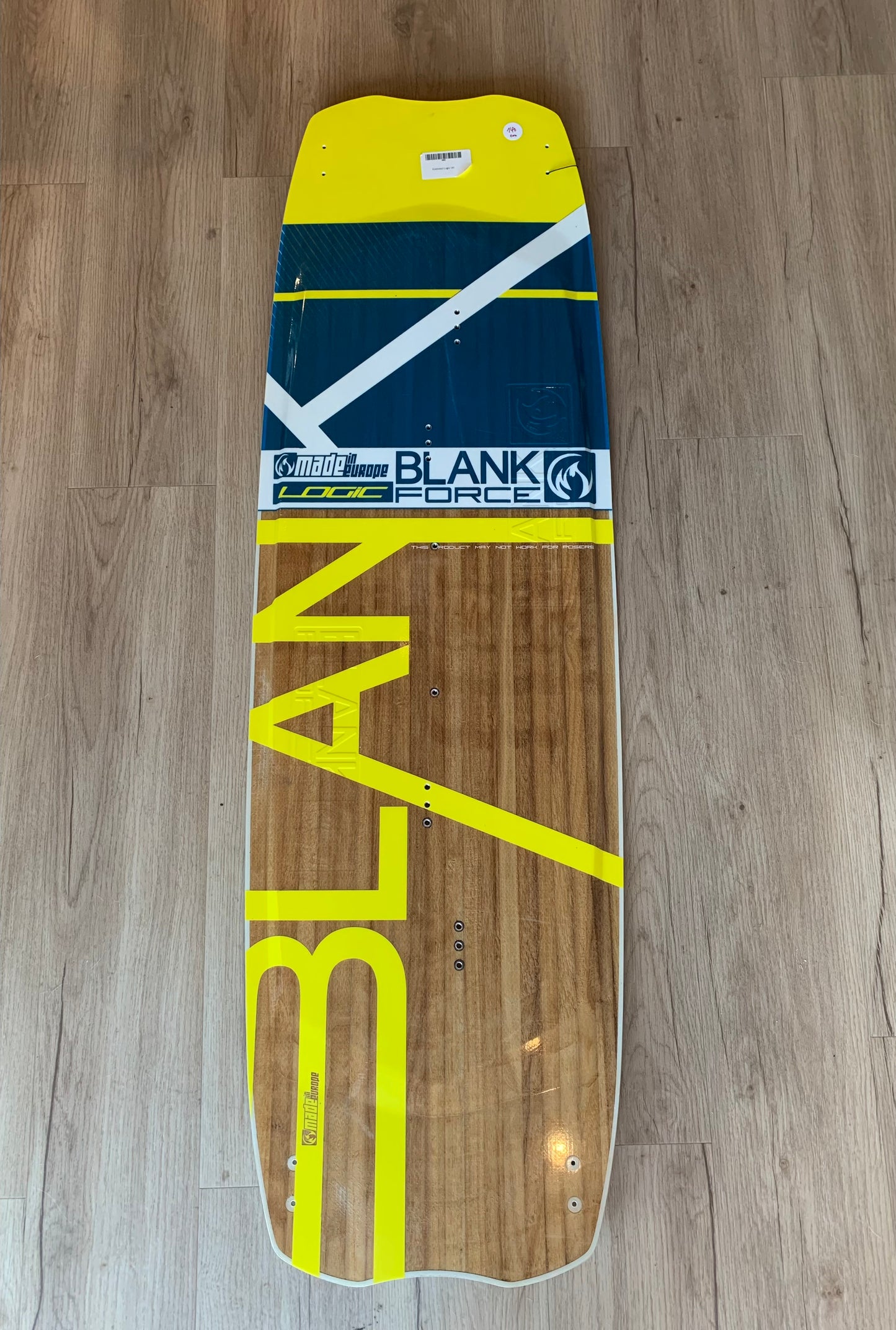 BLANKFORCE LOGIC (2017/2018) 140cm incl. Pads, Fins and Handle