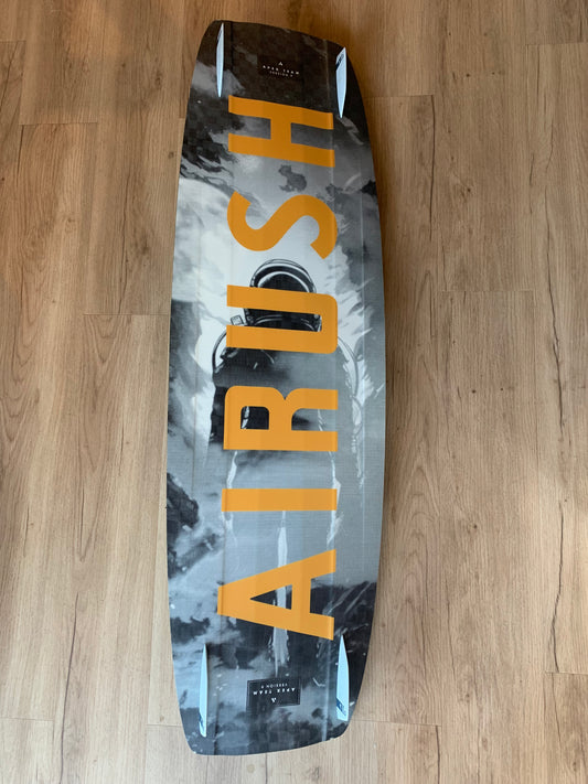 AIRUSH APEX V9 137cm Second Hand