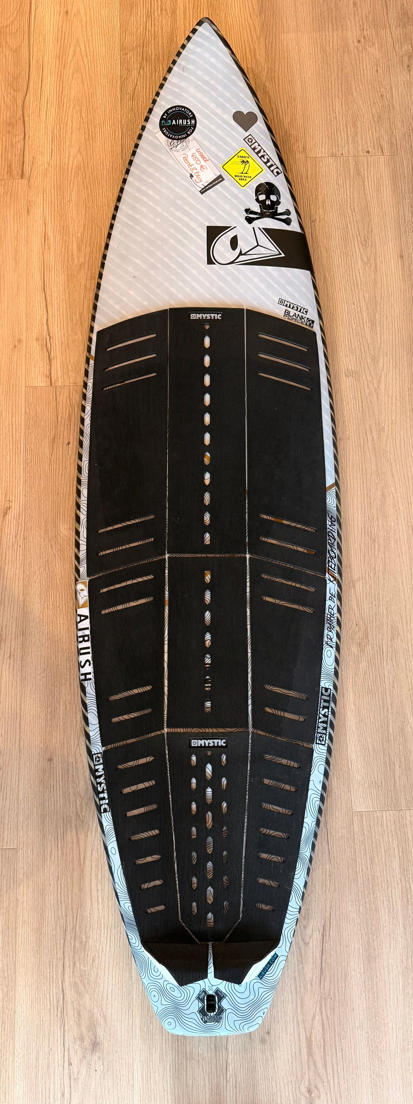 Airush Reflex Carbon innegra 2017 Comp 5´8" x 2.25"/ 24L Second Hand